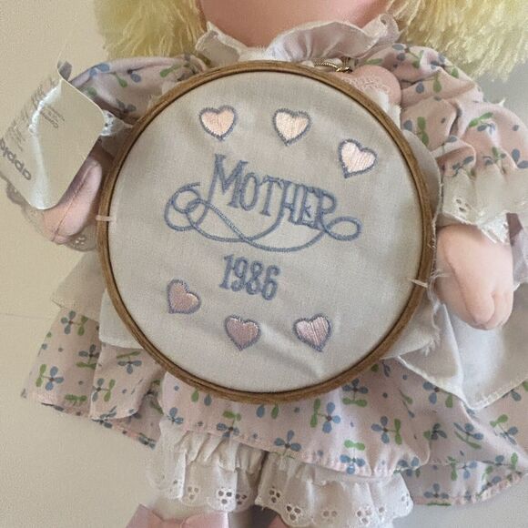 Precious Moments Dolls Katie 1986 Mother Applause Plush With Tags 15” - Picture 5 of 13